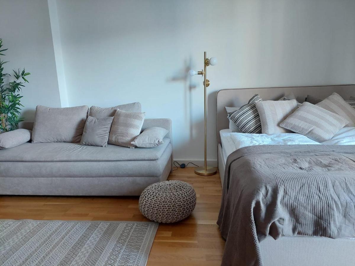 Balcony Apartment, 5 Min Walk To First District Viena Exterior foto