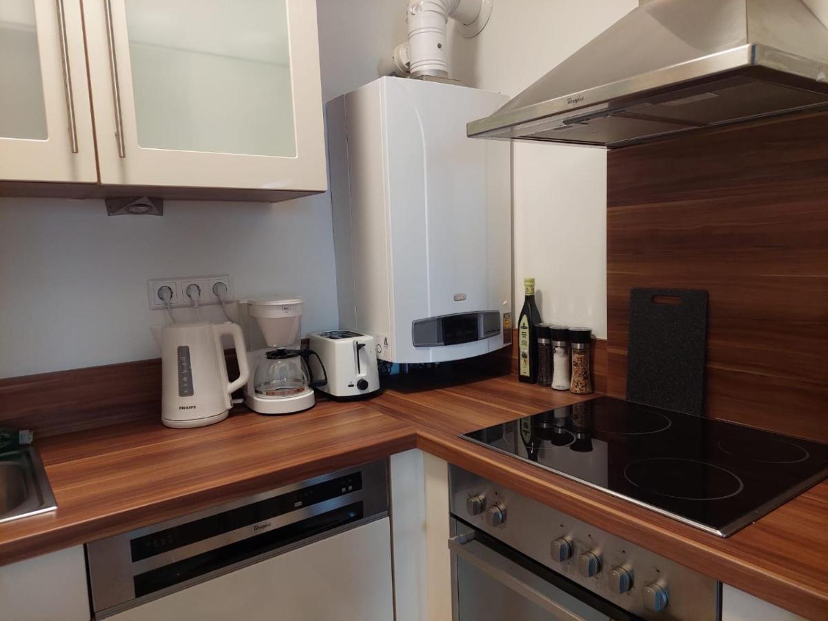 Balcony Apartment, 5 Min Walk To First District Viena Exterior foto